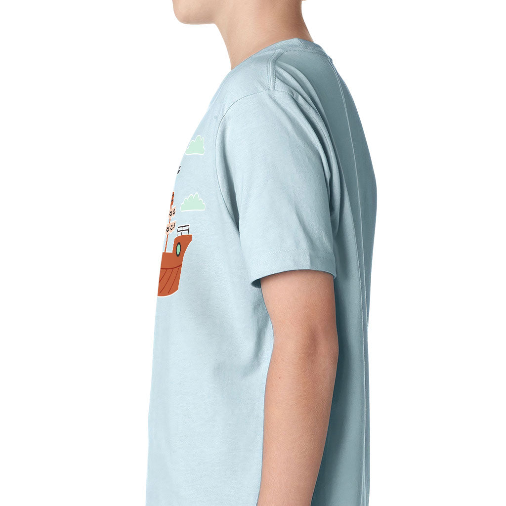 Pirate Ship Kids' Classic Fit T-Shirt - Themed T-Shirt - Bright Art Classic Fit Tee