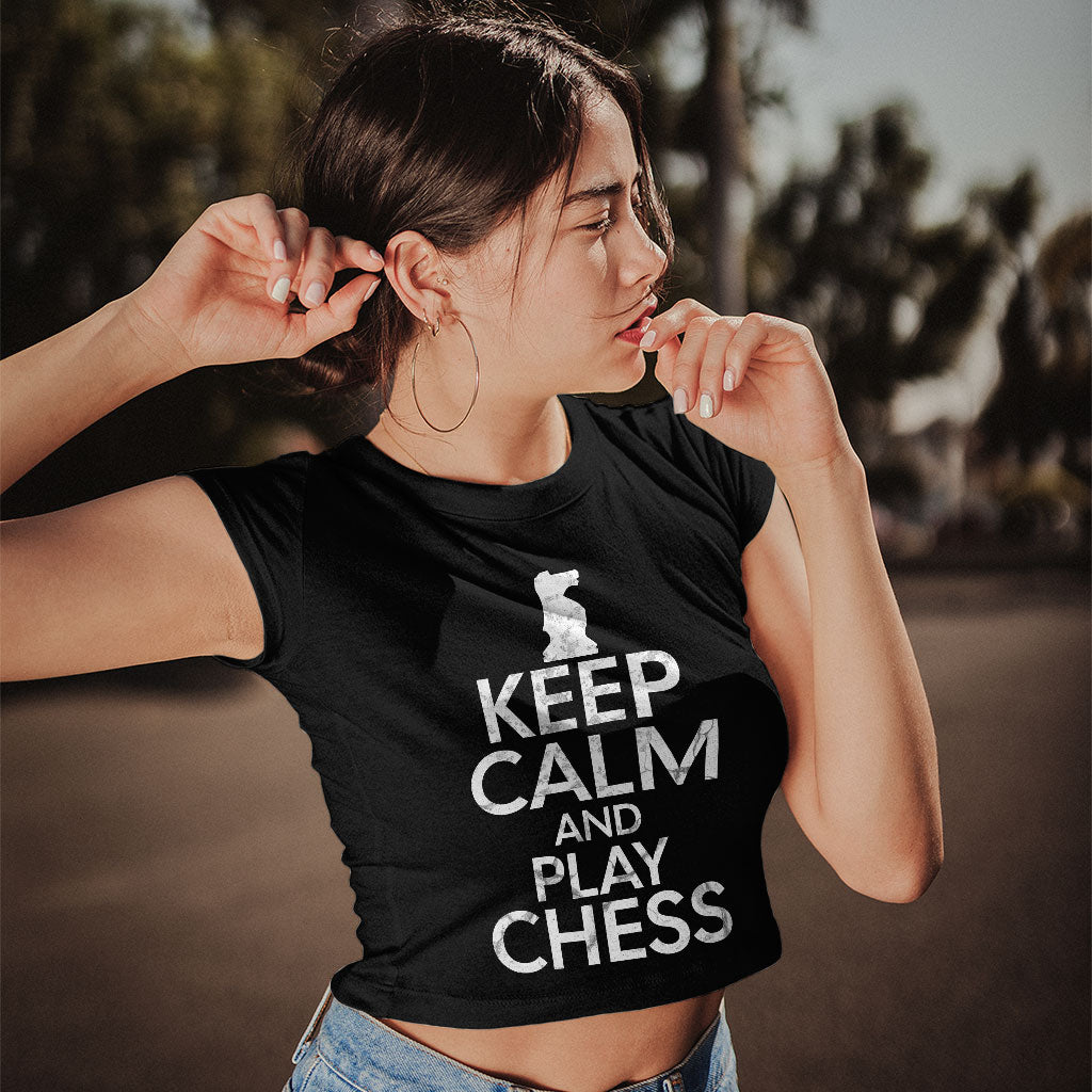 Keep Calm and Play Chess Women's Cropped T-Shirt - Cool Saying Crop Top - Graphic Cropped Tee