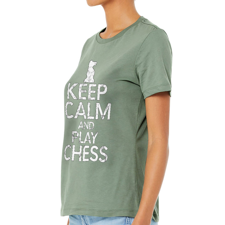 Keep Calm and Play Chess Women's T-Shirt - Cool Saying T-Shirt - Graphic Relaxed Tee